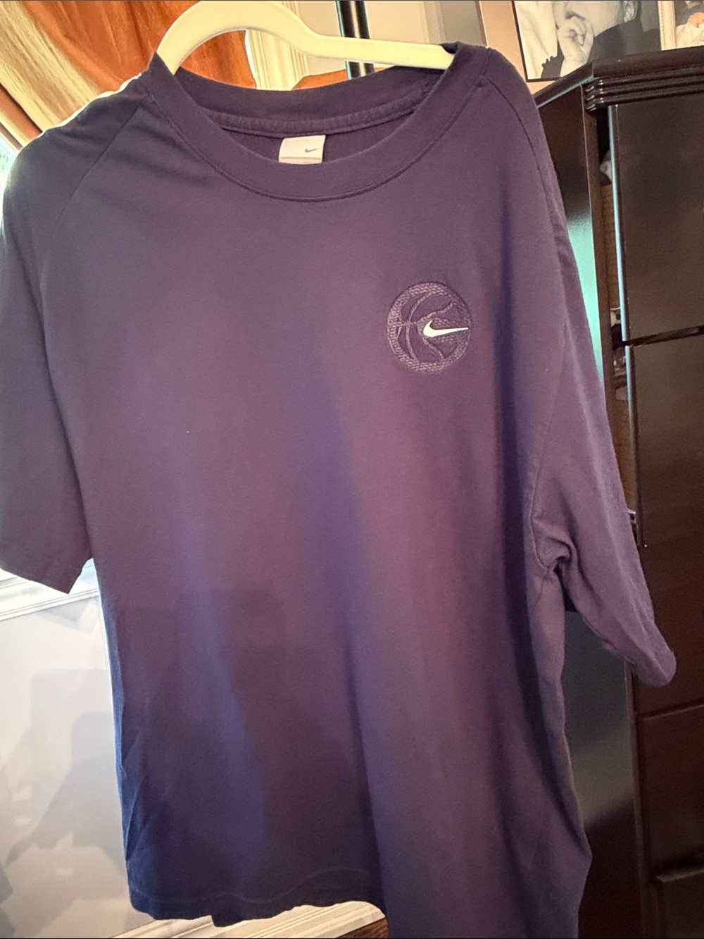 Nike Men’s Short-Sleeve Tee in Navy with Embroidered Swoosh